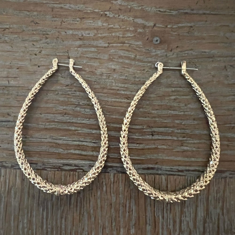 Gold Teardrop Earrings